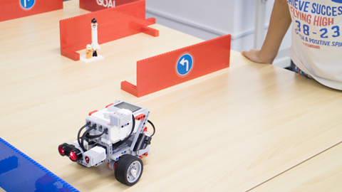 プログラムを実行!コースを走るEV3